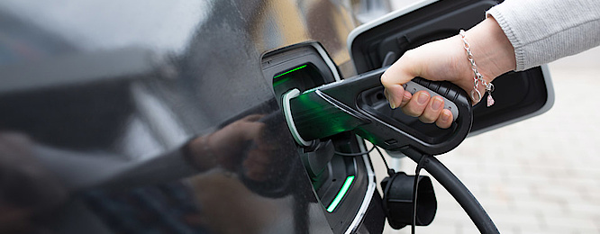 Elektro­mobilität bei Elektro Scholz in Jessen / Elster OT Holzdorf